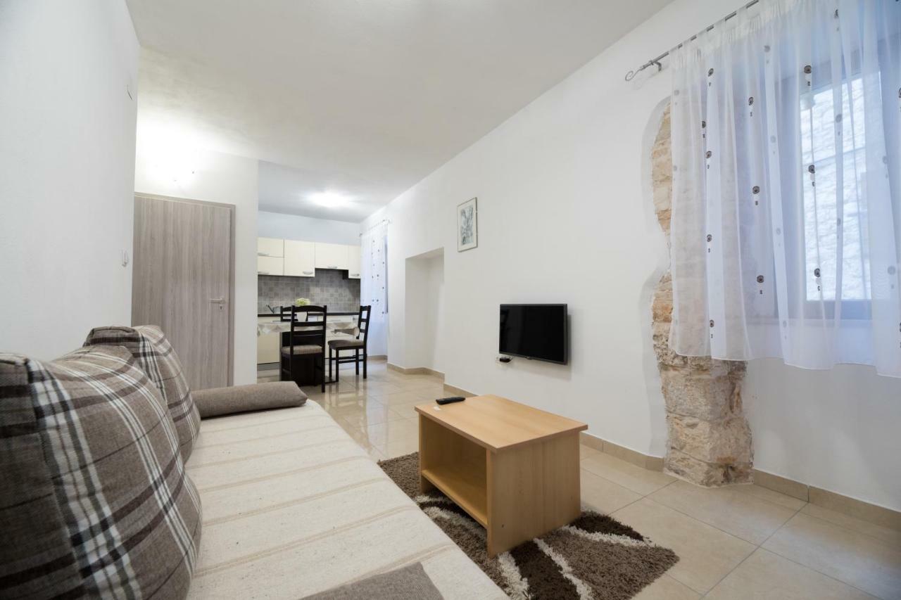 Apartment Elena Bale Ngoại thất bức ảnh