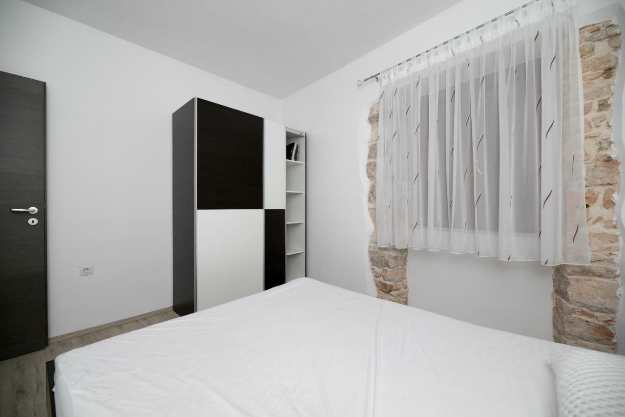 Apartment Elena Bale Ngoại thất bức ảnh