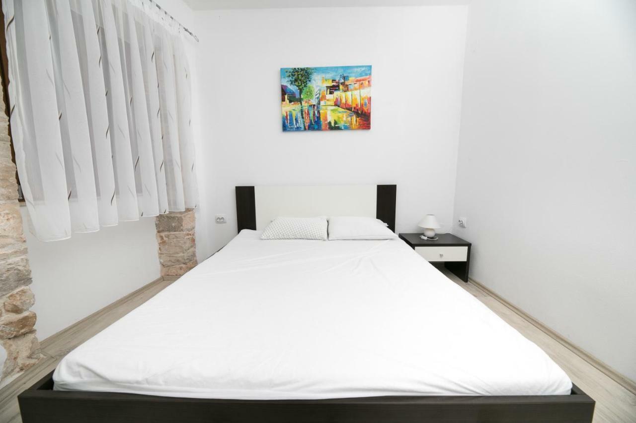 Apartment Elena Bale Ngoại thất bức ảnh