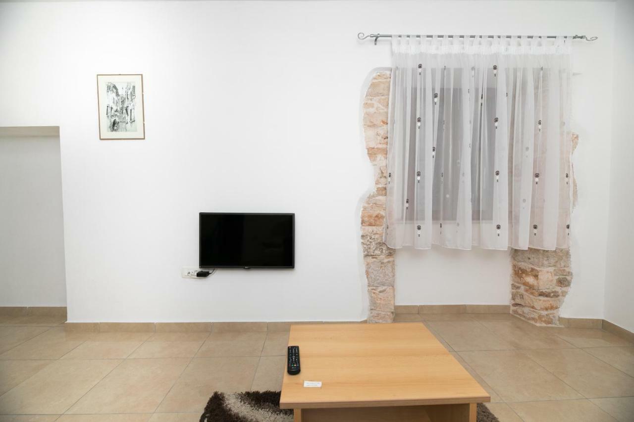 Apartment Elena Bale Ngoại thất bức ảnh